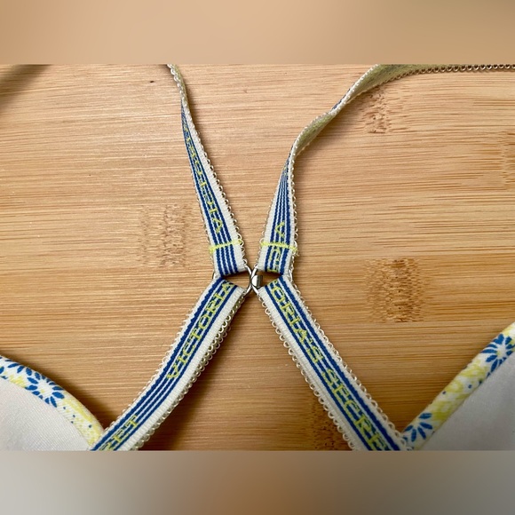 Victoria's Secret Lined Demi with Tiny Blue Flowers Bra 32D - Picture 5 of 7